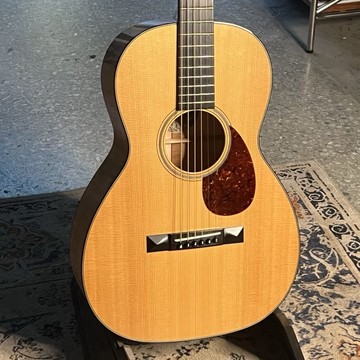 【二手】9.9成新 Collings 01 12-Fret 38吋 民謠吉他 全單 阿迪朗達克雲杉面板 楓木背側 無拾音器