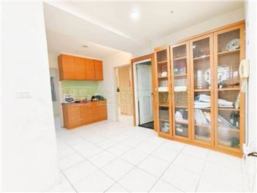 !!荷蘭首府優質~邊間三房~平車｜台南市安平區育平五街