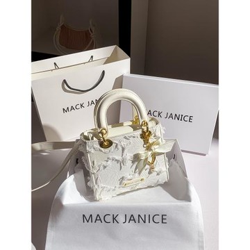 MackJanice小眾設計流蘇愛心掛飾手提包女士2025新款單肩斜挎女包