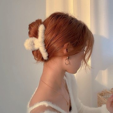 ZUCA”S - 韓版大號毛毛爪夾 髮夾 洗澡髮夾 髮夾 髮飾 頭飾 鯊魚夾【N-84】