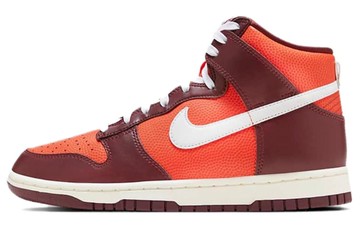 WMNS DUNK HIGH BE TRUE TO HER SCHOOL