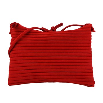 ISSEY MIYAKE 三宅一生  me系列KONBU波浪繩結斜背包-紅 _廠商直送