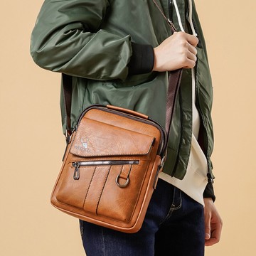 夏季新品單肩包防潑水男士斜肩包復古男式手提包豎款pu皮斜跨男包