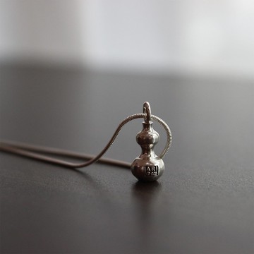 白瓷墜飾項鍊 03