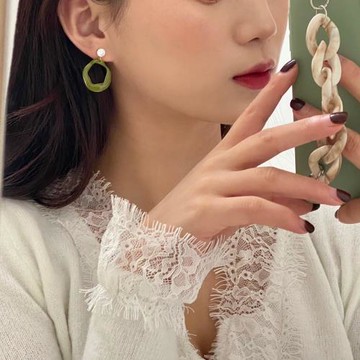 A.MU 是春天的顏色~果綠滴油不規則鋯石銀針耳環耳夾