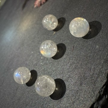 【隔日到貨】馬島月光石 月光石 單珠 隨形 散珠 有孔洞 DIY串珠 手作飾品材料  實拍現貨 台灣出貨💕C.T 晶寶