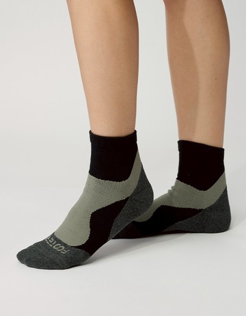 輕壓力流線型氣墊襪- 黑