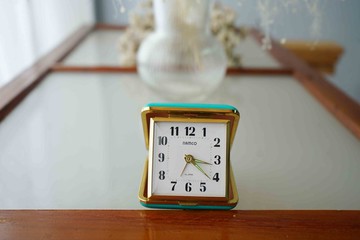 日本雜貨-Vintage namco古董機械式發條鐘旅行摺疊隨身-湖水藍