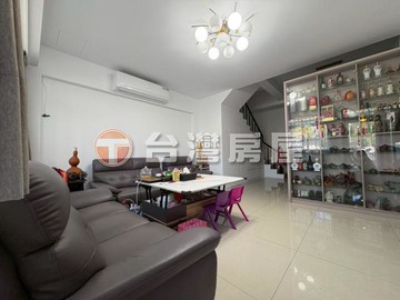 礁溪龍潭大路邊邊間店住台屋柚子｜宜蘭縣礁溪鄉育龍路