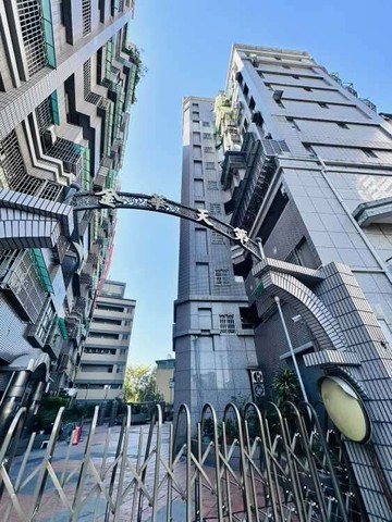 #台積電旁楠梓金華天第#科技園區站#大三房+平車｜高雄市楠梓區加昌路