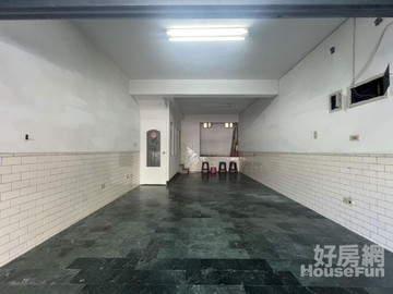 中都公寓1+2文市店住廣告醒目~室內使用空間大｜高雄市三民區中庸街