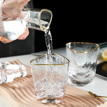 現代輕奢高級感樣板間陳設品錘紋描金水晶玻璃冷水壺醒酒器壺杯具