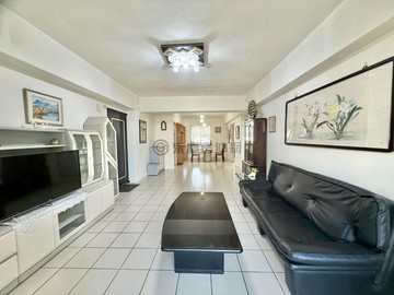 文山特區青年商圈旁稀有明亮大4房B1大平車｜高雄市鳳山區八德路二段