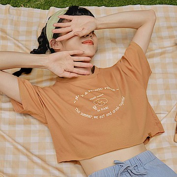 OB嚴選-咖啡廳家族．GaBi店長字母印花不收邊短TEE