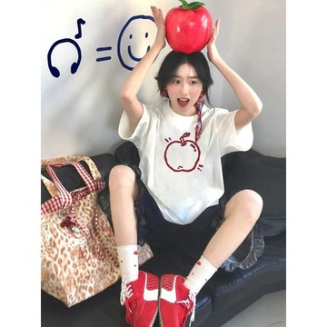 白色設計感小上衣新款爆款夏季獨特漂亮短袖t恤女夏短袖T恤 短袖上衣 卡通短袖