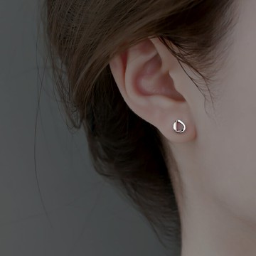 925純銀鏤空水滴耳釘女2021年新款潮耳環簡約冷淡風氣質小巧耳飾