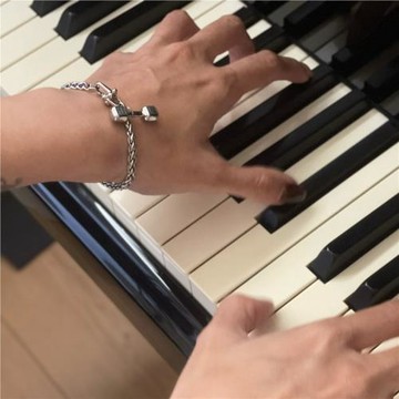 鈦鋼啞鈴手鏈女學生情侶送禮簡約小眾設計不掉色疊戴ins輕奢