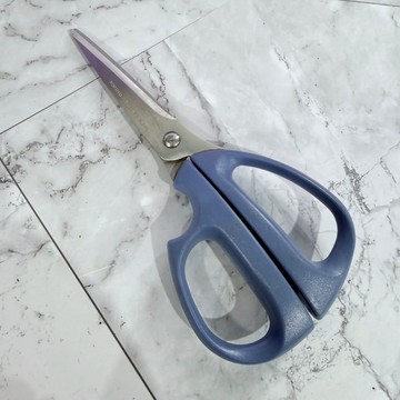 [沐沐屋]KOKUYO 國譽 Tepita 系列 人體工學剪刀 / 舒適握把 辦公手工用^0310