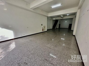 蘆洲長榮路大馬路邊挑高7米2金店面Ⅲ｜新北市蘆洲區長榮路