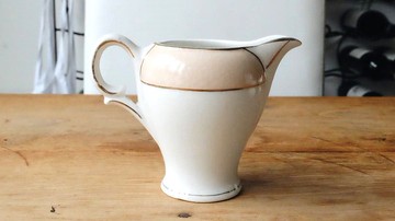 法國復古粉紅陶瓷牛奶壺