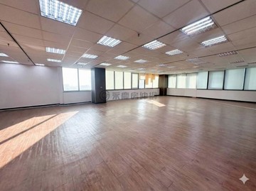 南高商辦企業領袖廣場B1平車|稀有釋出｜高雄市前鎮區一心一路