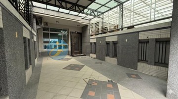 Ⓣ頂新特區明星學區孝親房大地坪前後雙車墅｜高雄市鳳山區頂新八街