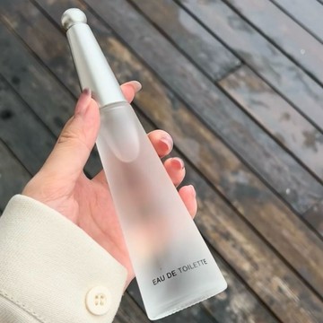 🔥三宅一生🔥 輕透純淨之水 50ml 清新木質調 學生首選平價款 持久淡香水 自然森林系香氛 偽體香 脫俗氣質香