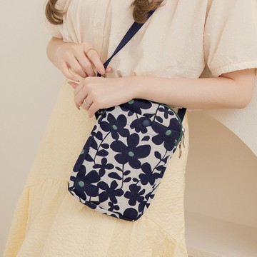 日本製-尾州織 栽出小花園吐司型手機包側背包-藍