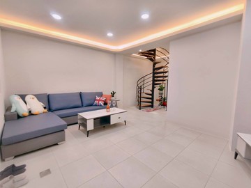 (專約)不到兩房價買公園路可停車整新文青透天宅｜台南市北區公園路