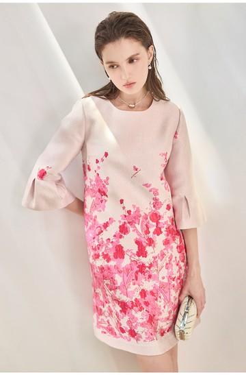 微奢緹花袖荷葉連身洋裝