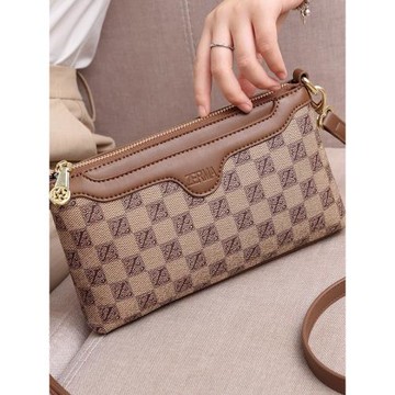 母親節禮物媽媽軟皮小包包女包2025新款潮中年婆婆大氣時尚斜挎包