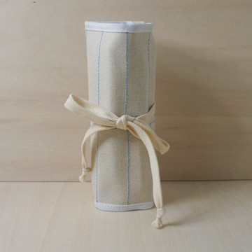 捲筒式筆袋 變身