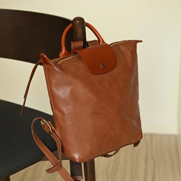 簡單方塊皮蓋-方形後背包-咖啡色