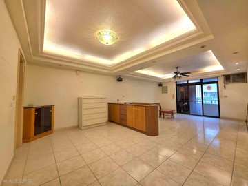 天母士東國小靜巷方正三樓｜台北市士林區士東路