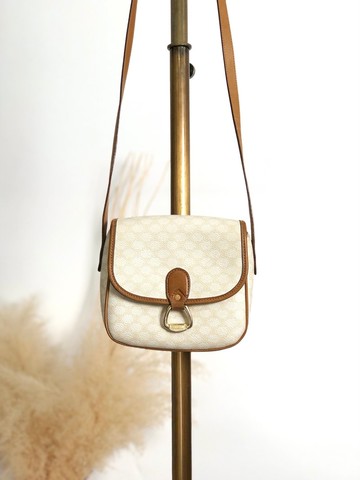 【 日本直送 名牌中古包 】CELINE 賽琳 凱旋門 側肩包 白色 馬銜扣 PVC 皮革 迷你包 vintage ctjind