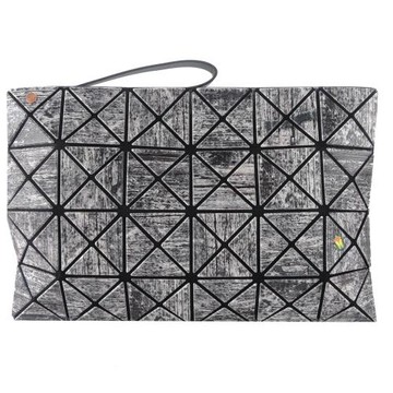 ISSEY MIYAKE 三宅一生 BAOBAO 幾何方格4x6木紋昆蟲手拿包(黑灰)-慈濟