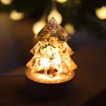 【聖誕節禮物】可愛風財富金箔聖誕樹小夜燈-奧剛能量樹寶石