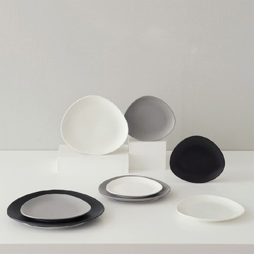 【韓國ERATO】鵝卵石 圓卵石盤-淺盤 21cm 三角圓淺盤 圓弧三角形盤 純色餐盤 圓淺盤