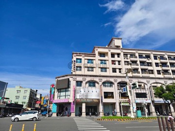 屏東市輕屋齡燙金大坪數超優4房雙車電梯宅｜屏東縣屏東市和平路