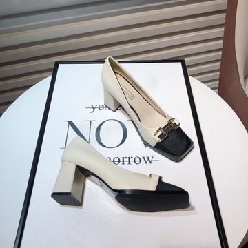 歐美2025春新款拼色時尚設計金屬扣方頭粗跟單鞋女百搭高跟通勤鞋