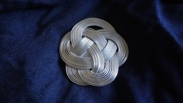 001 水引飾品 梅結髮夾