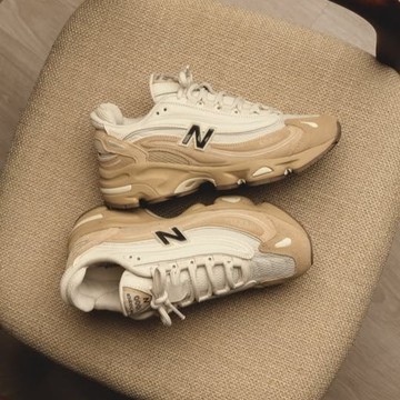 NEW BALANCE 慢跑鞋 M1000 卡其 米黃 復古 情侶鞋 男女 M1000PSP