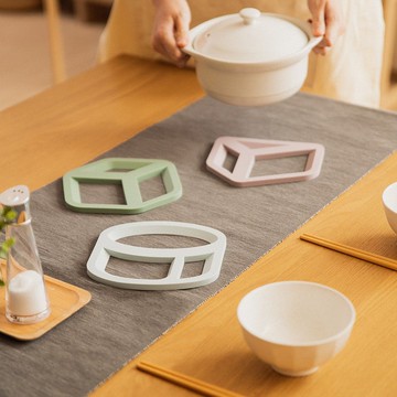 EASY KITCHEN 3D立體矽膠隔熱墊(圓柱/方塊/三角)