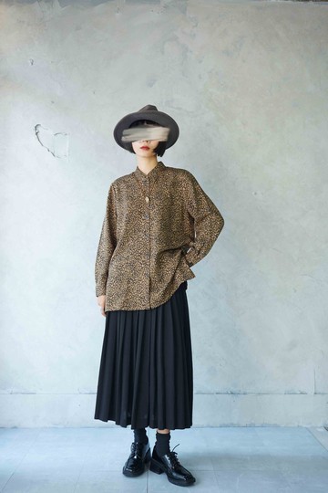 尋寶古著-芥黃色迷彩豹紋動物印花立領復古襯衫