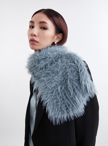 柔軟毛毛網洞造型圍巾