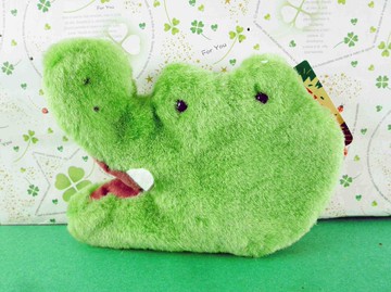 【震撼精品百貨】日本精品百貨 絨毛零錢包-鱷魚圖案-綠色 震撼日式精品百貨