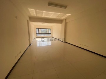 R15捷運大地坪電梯透天5F店面[左營國中]｜高雄市左營區曾子路