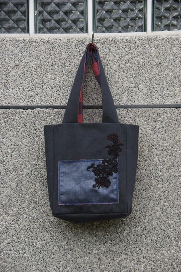 蕾絲側背手工布包