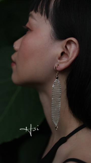 經典絲帶蕾絲耳環|月光銀|長款一對|義大利金屬蕾絲|禧蒔金