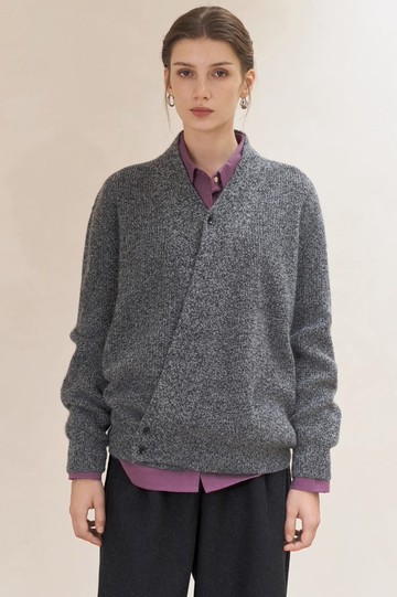 法式極簡 羊毛交疊領保暖針織毛衣開衫